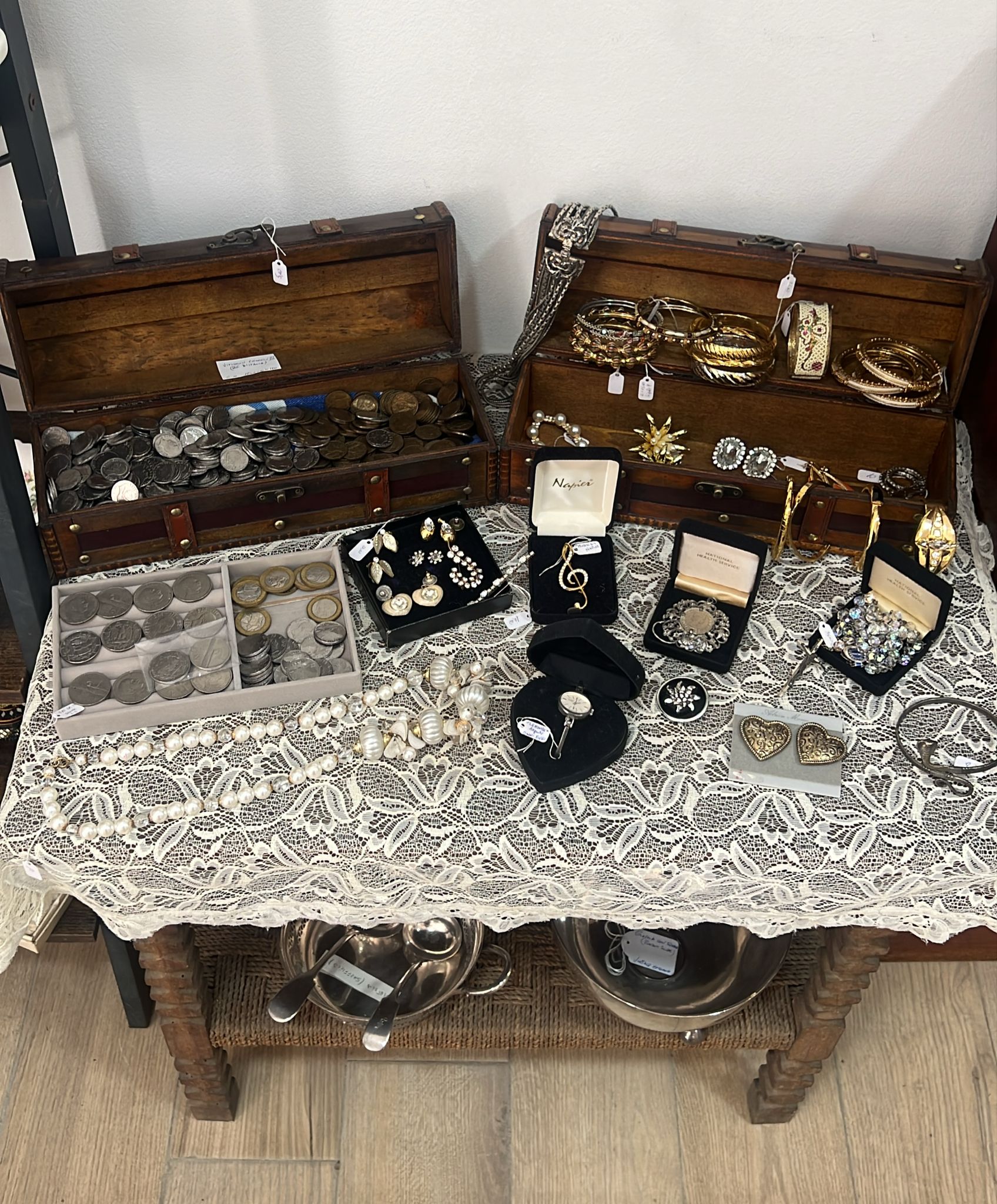Spille e bigiotteria d'epoca
